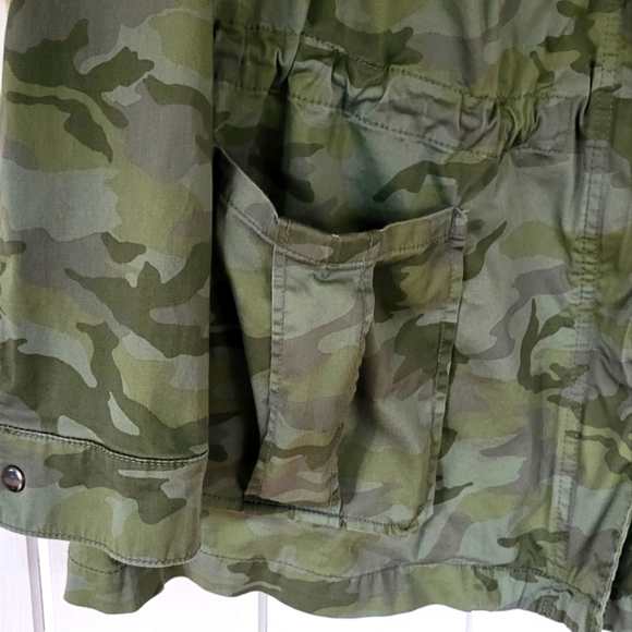 Lane Bryant Ditsy Camo Army Classic Utility Jacket - Picture 10 of 14